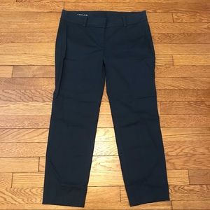 Ann Taylor Carnegie Crop Pants in Navy Blue, size 6